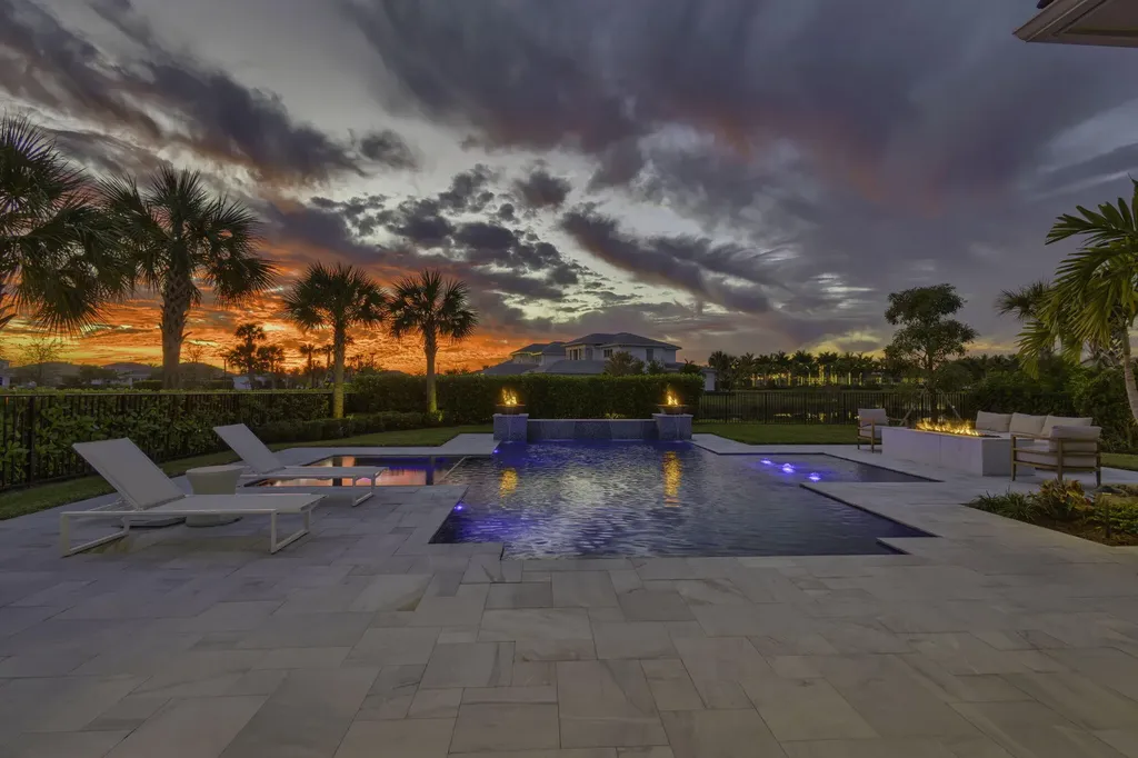 9261 Coral Isle Circle Palm Beach Gardens FL 33412