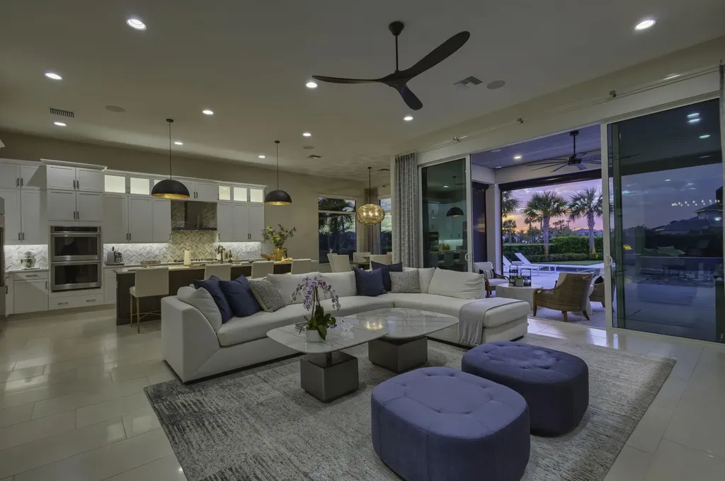 9261 Coral Isle Circle Palm Beach Gardens FL 33412