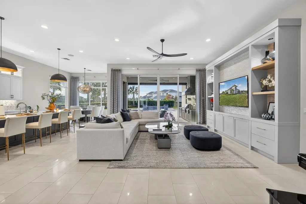 9261 Coral Isle Circle Palm Beach Gardens FL 33412