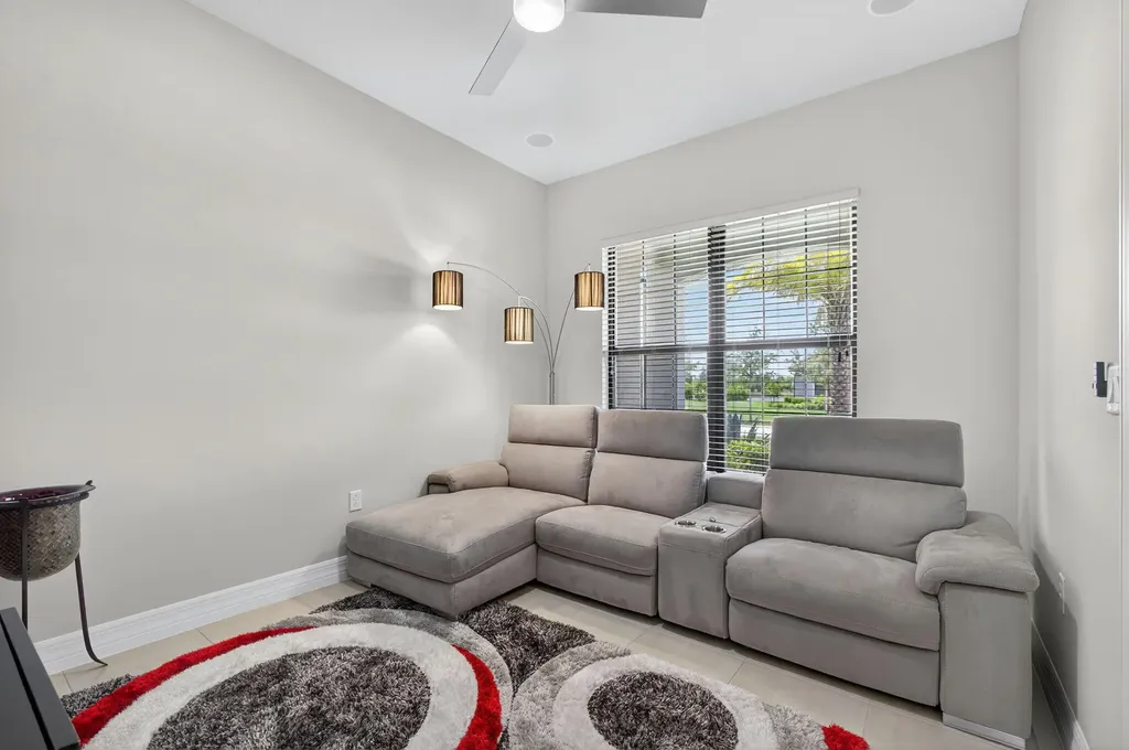 9218 Balsamo Drive Palm Beach Gardens FL 33412