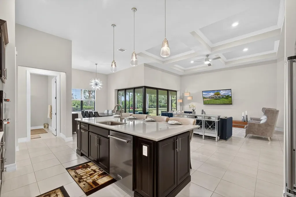 9218 Balsamo Drive Palm Beach Gardens FL 33412