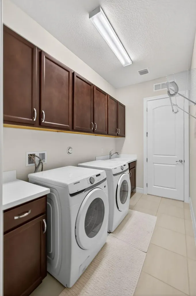 9218 Balsamo Drive Palm Beach Gardens FL 33412
