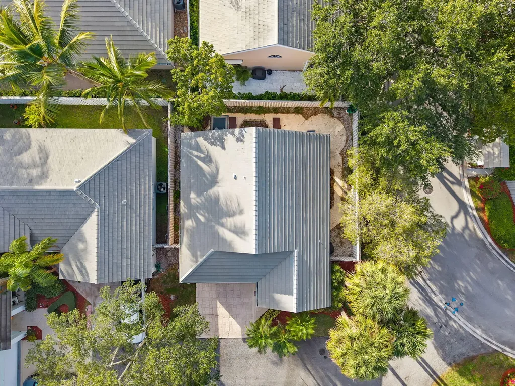 28 Governors Court Palm Beach Gardens FL 33418