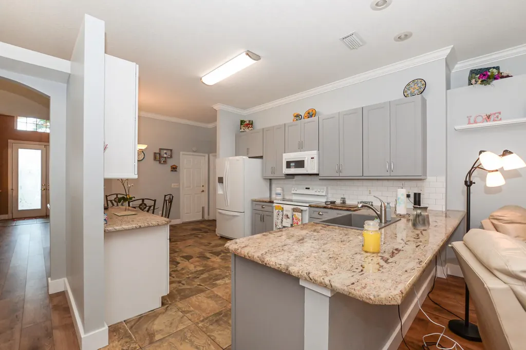 587 NW Lambrusco Drive Port St Lucie FL 34986