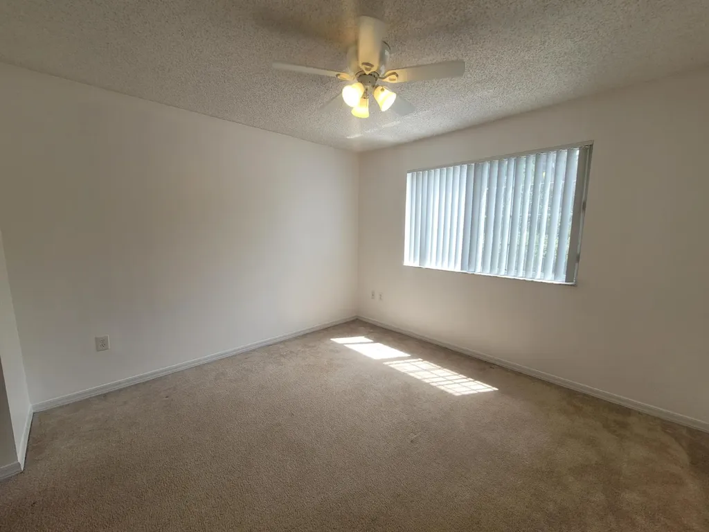 4163 N Haverhill Road West Palm Beach FL 33417