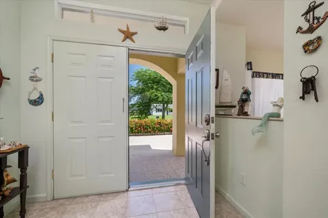 324 NE Gladiola Avenue Port St Lucie FL 34983