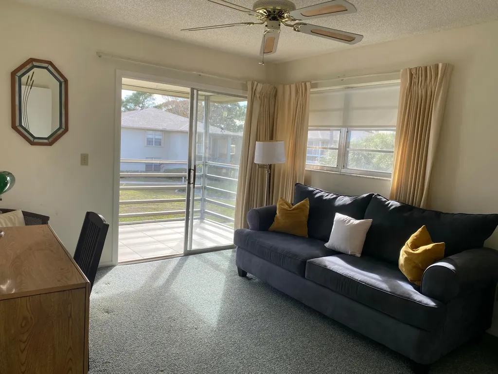 26 Lake Vista Trail E Port St Lucie FL 34952