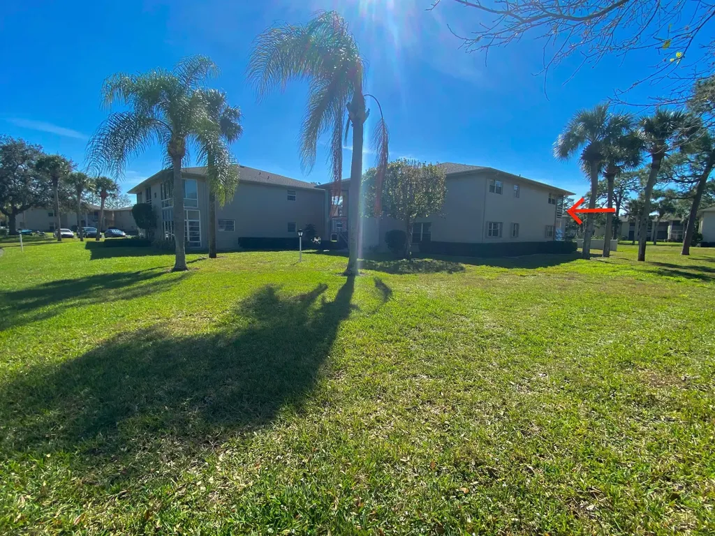 26 Lake Vista Trail E Port St Lucie FL 34952