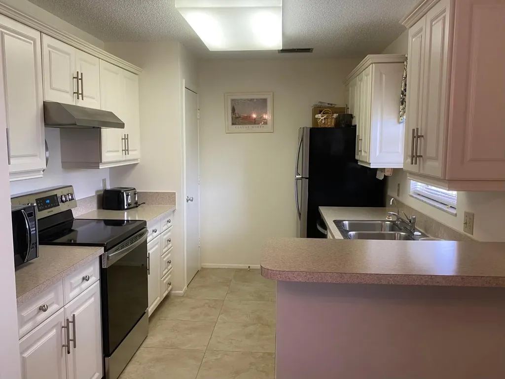 26 Lake Vista Trail E Port St Lucie FL 34952