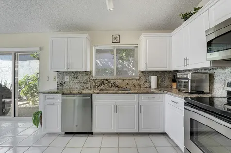 7283 Via Palomar Boca Raton FL 33433