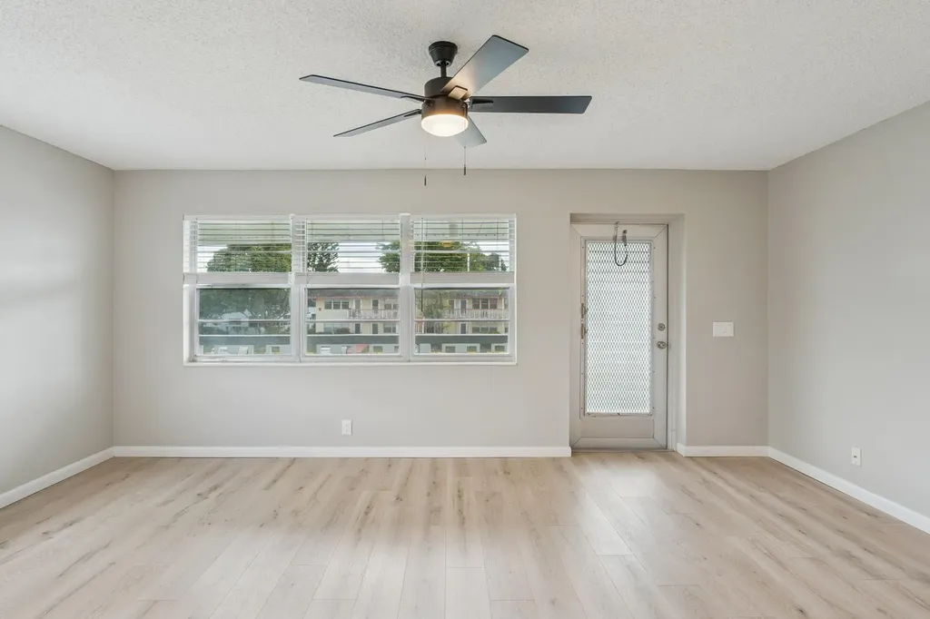 244 Camden J West Palm Beach FL 33417
