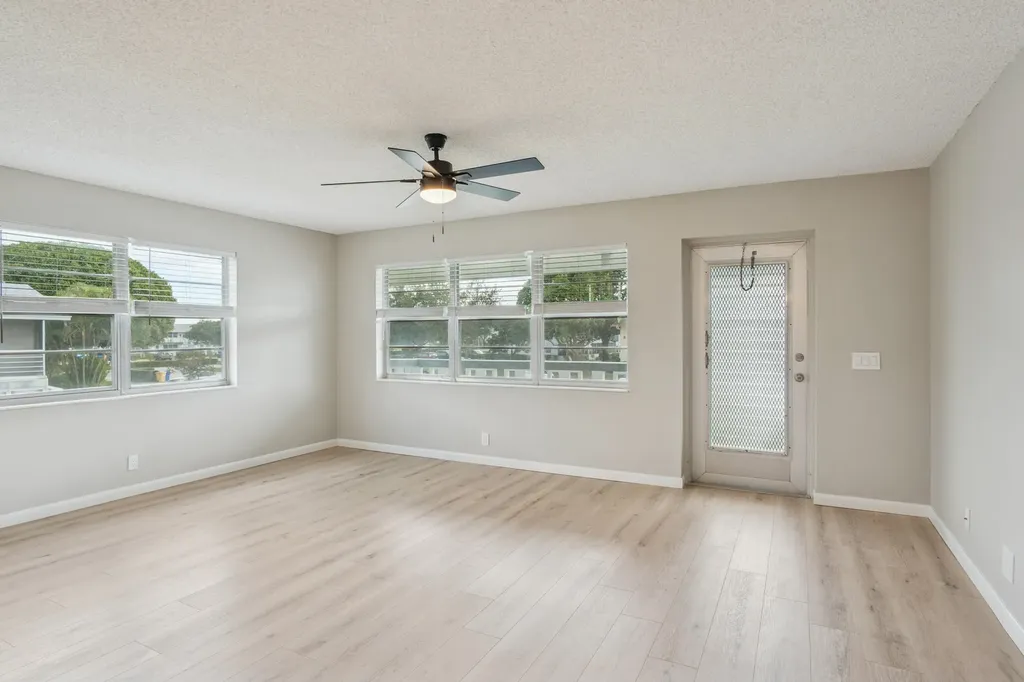 244 Camden J West Palm Beach FL 33417