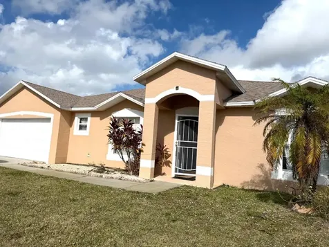 1013 SW London Lane Port St Lucie FL 34953