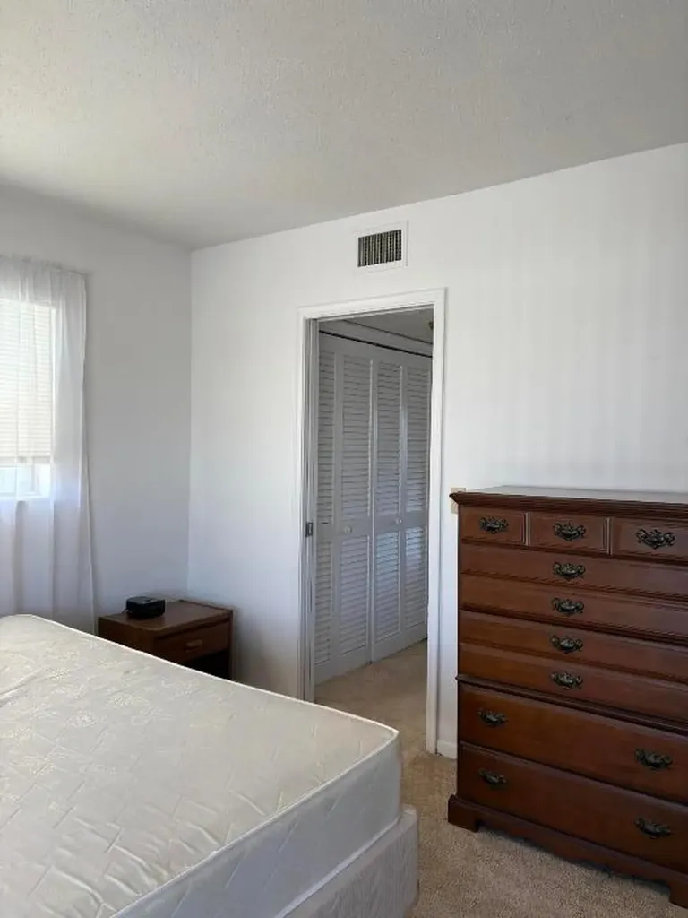 44 Waltham B West Palm Beach FL 33417