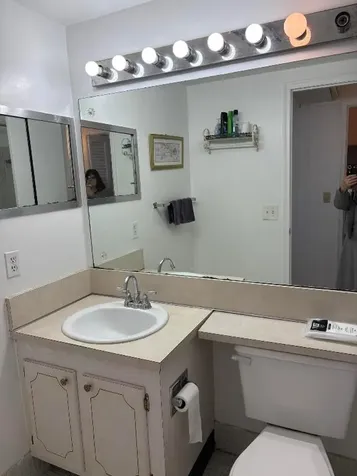 44 Waltham B West Palm Beach FL 33417
