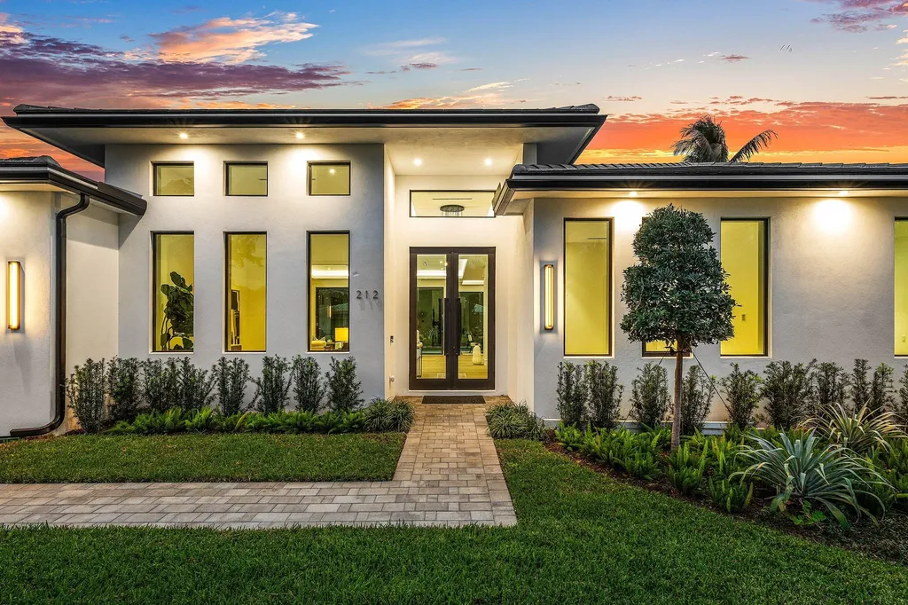 212 NW 18th Street Delray Beach FL 33444
