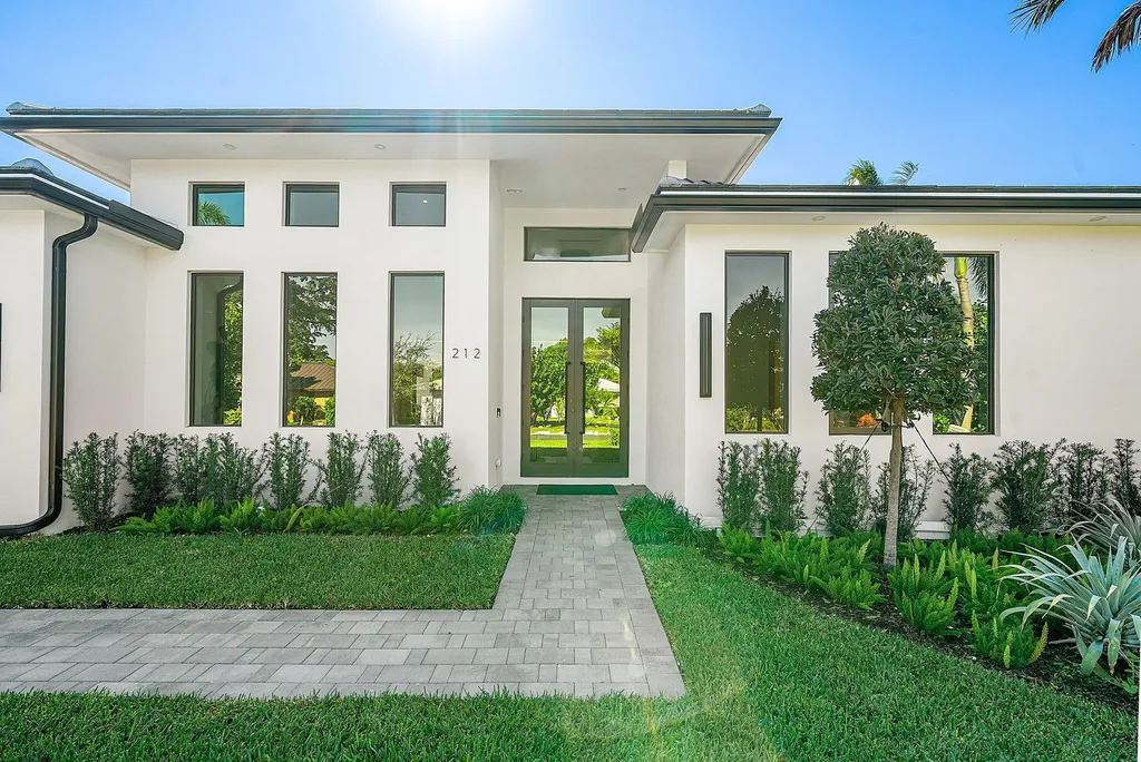 212 NW 18th Street Delray Beach FL 33444