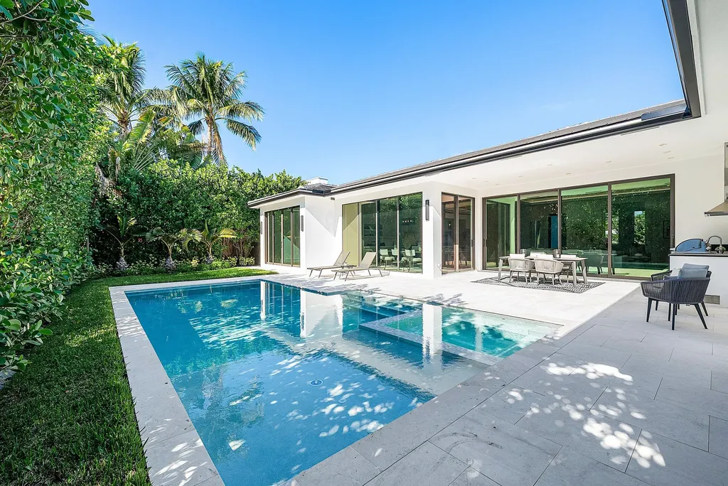 212 NW 18th Street Delray Beach FL 33444