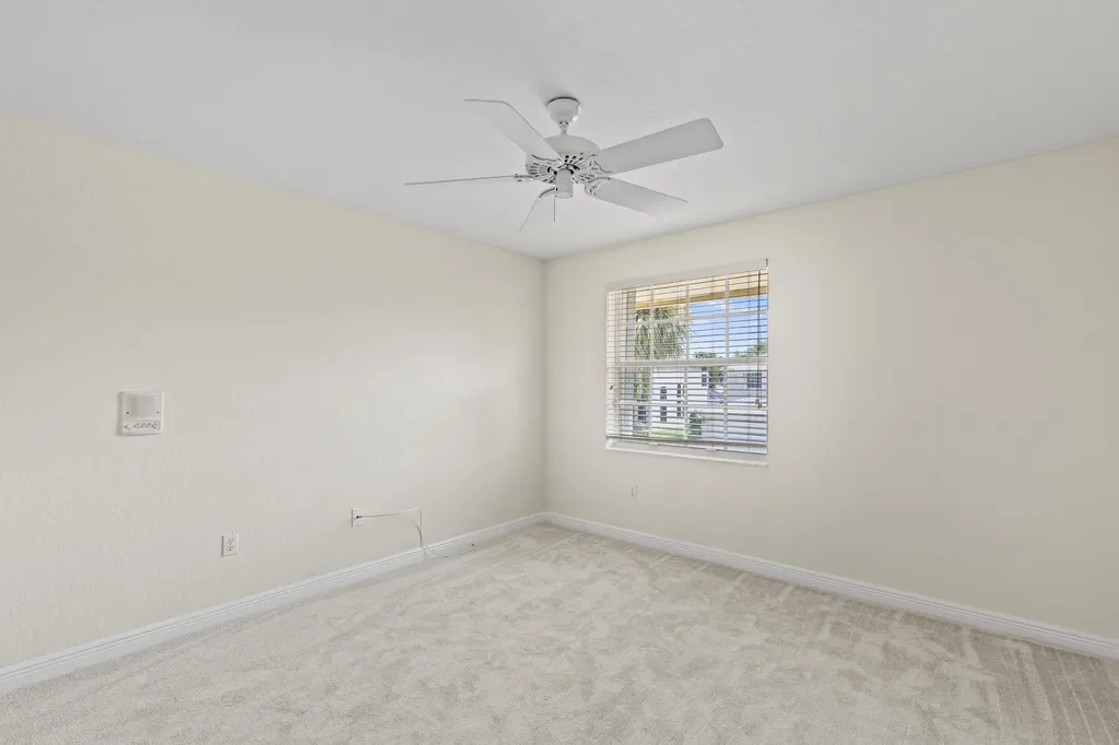 6597 Marbletree Lane Lake Worth FL 33467