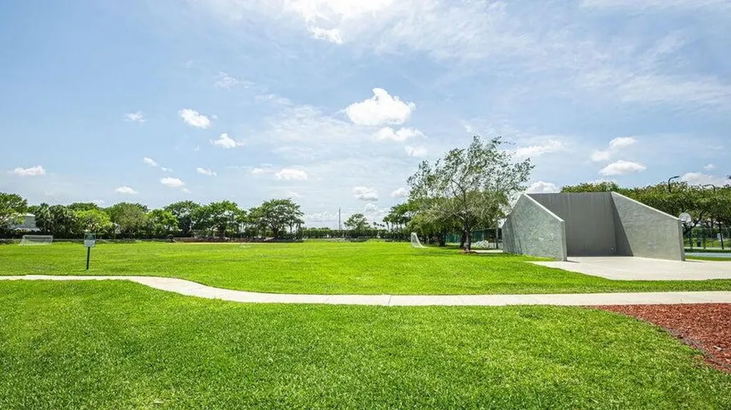 6597 Marbletree Lane Lake Worth FL 33467