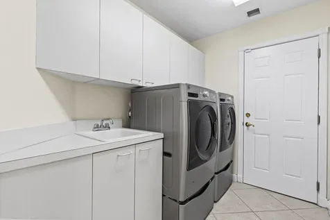 6597 Marbletree Lane Lake Worth FL 33467