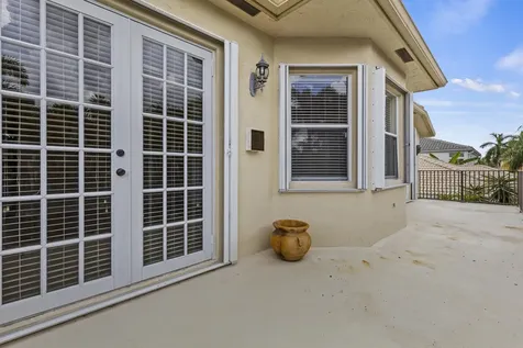 6597 Marbletree Lane Lake Worth FL 33467