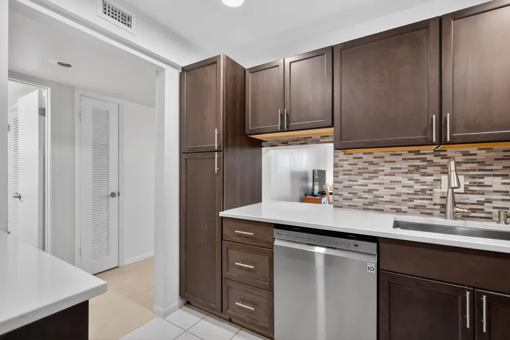 2615 NE 1st Court Boynton Beach FL 33435