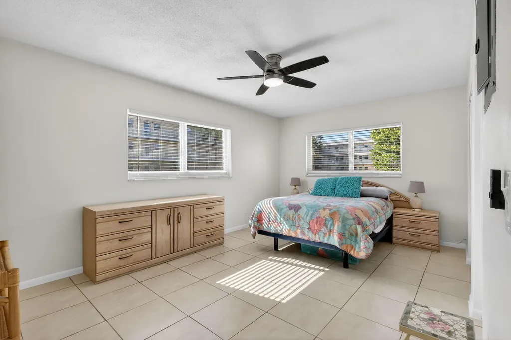 2615 NE 1st Court Boynton Beach FL 33435