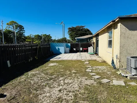 4732 Chariot Circle Greenacres FL 33463