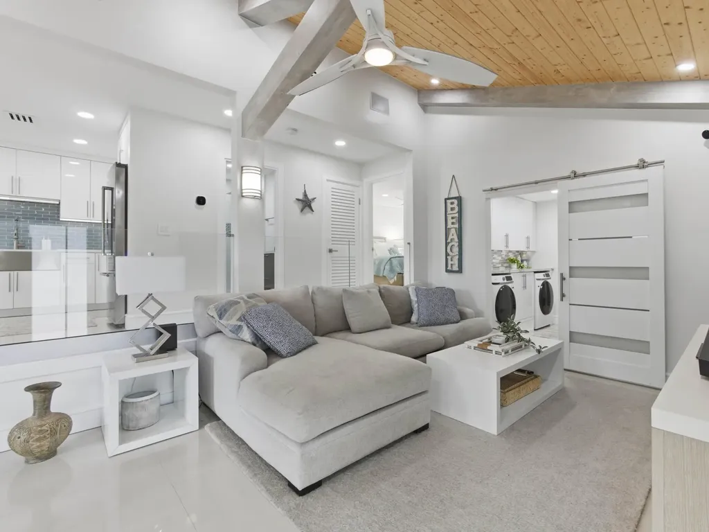 2210 NE 3rd Avenue Delray Beach FL 33444