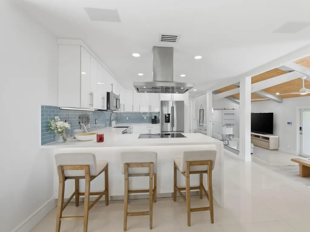 2210 NE 3rd Avenue Delray Beach FL 33444