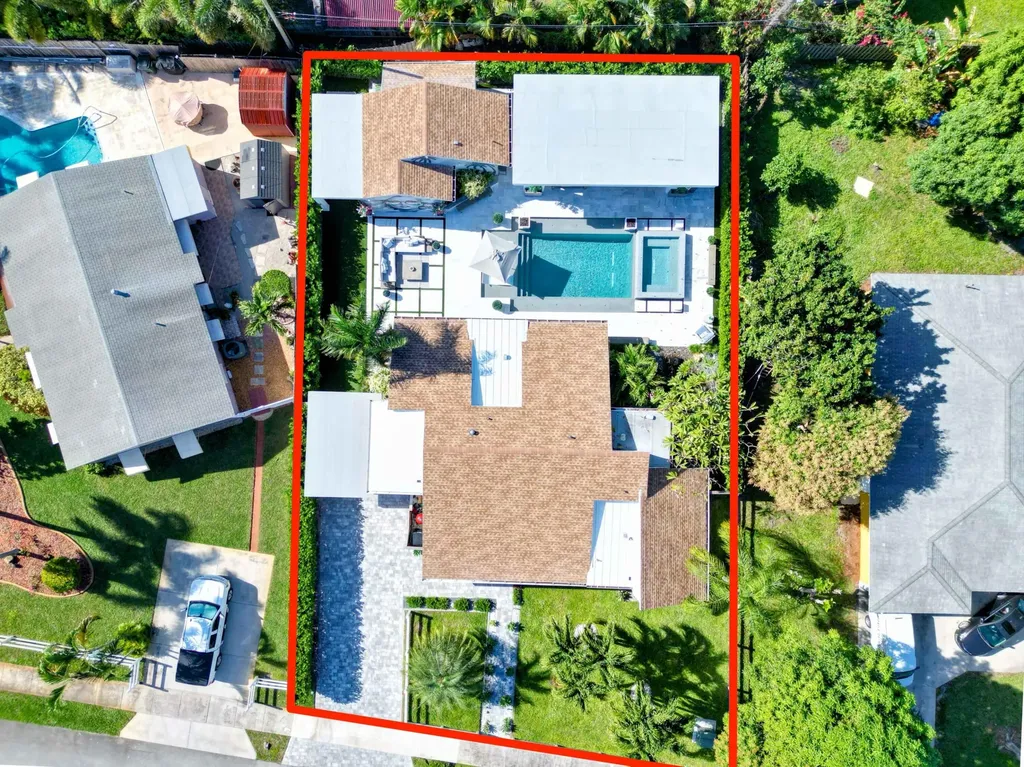 2210 NE 3rd Avenue Delray Beach FL 33444