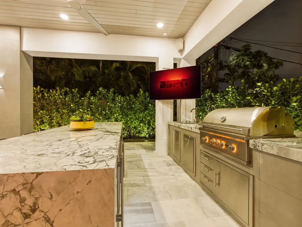 2210 NE 3rd Avenue Delray Beach FL 33444