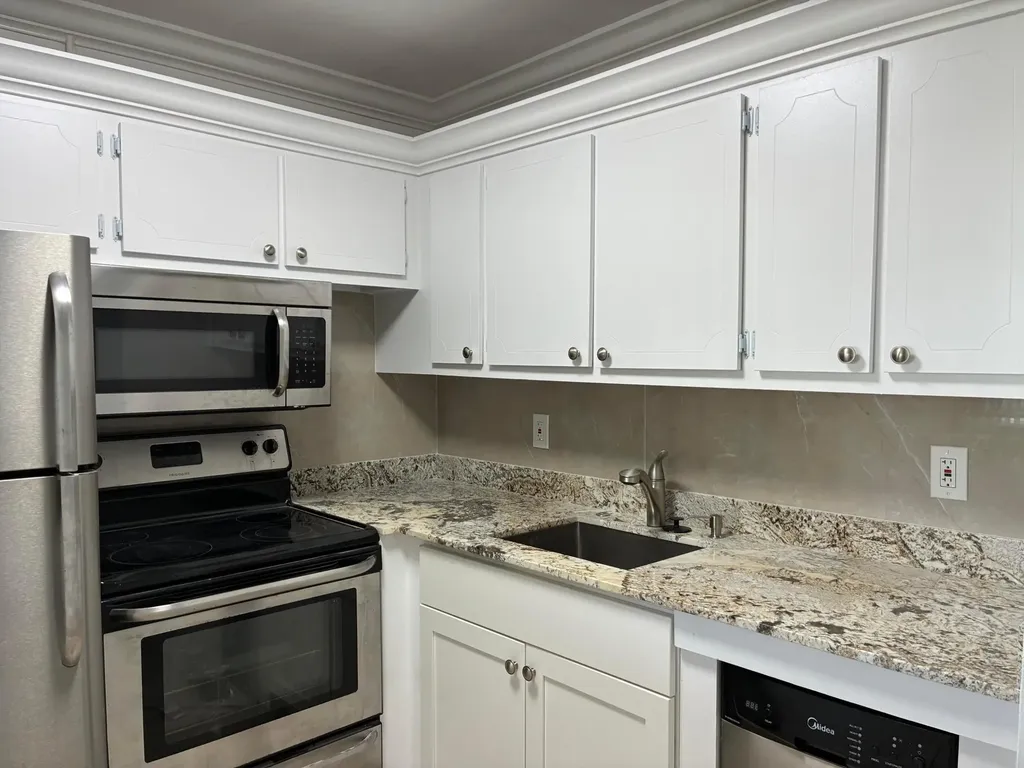 650 Horizons Avenue E Boynton Beach FL 33435