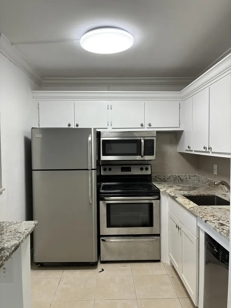 650 Horizons Avenue E Boynton Beach FL 33435