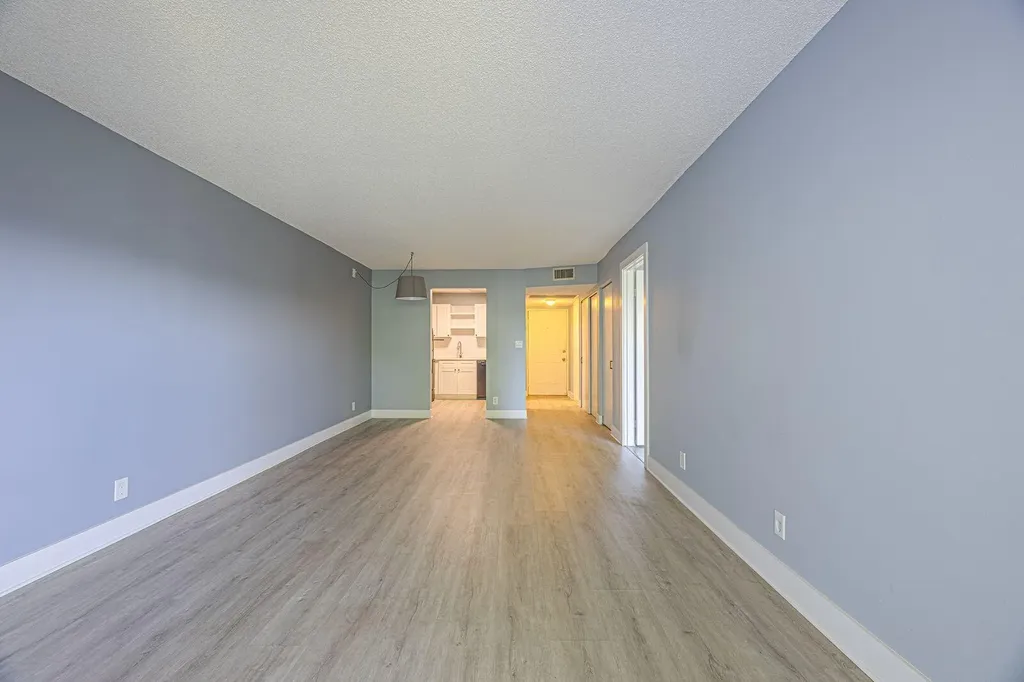9440 SW 8th Street Boca Raton FL 33428