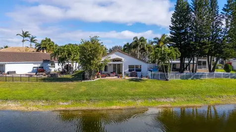 6595 Waverly Lane Lake Worth FL 33467