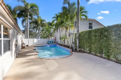 6595 Waverly Lane Lake Worth FL 33467