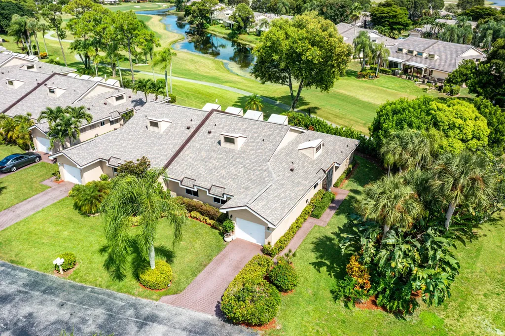 6858 Fountains Circle Lake Worth FL 33467