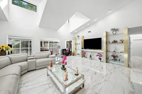 6858 Fountains Circle Lake Worth FL 33467