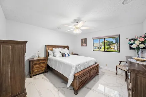 6858 Fountains Circle Lake Worth FL 33467