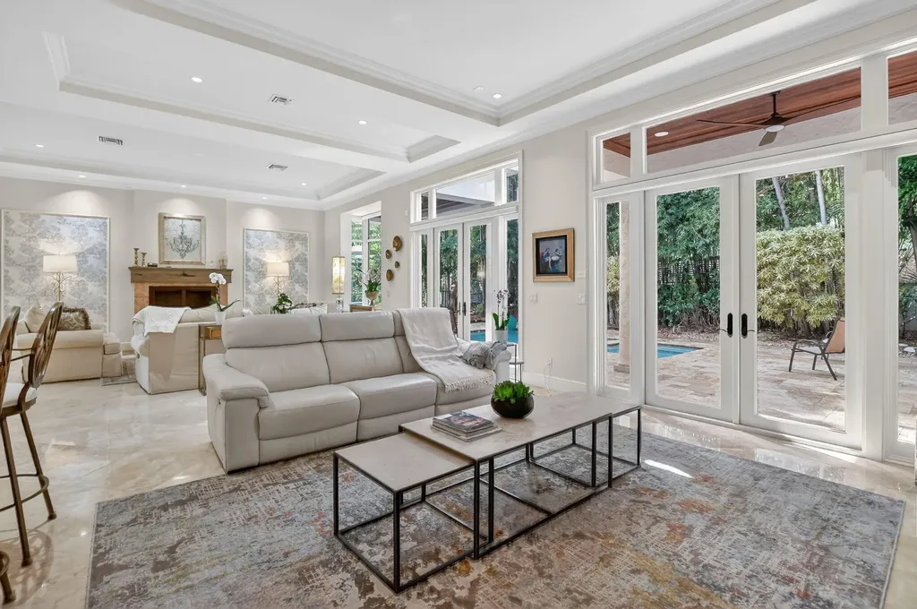 33 SE Olive Way Boca Raton FL 33432
