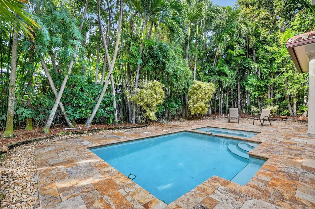 33 SE Olive Way Boca Raton FL 33432