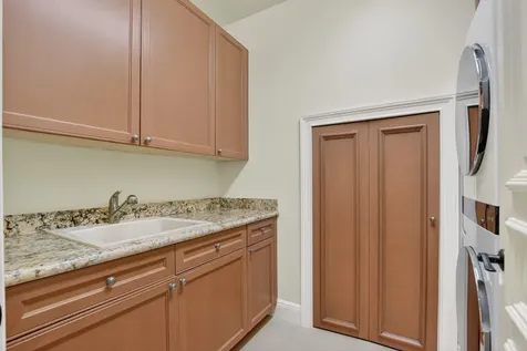 33 SE Olive Way Boca Raton FL 33432