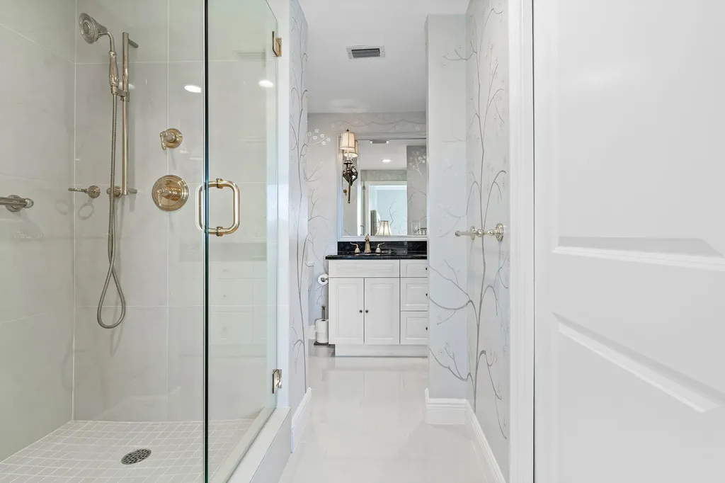 44 Cocoanut Row Palm Beach FL 33480