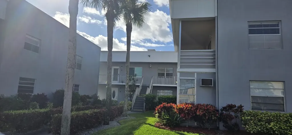 186 Burgundy D Delray Beach FL 33484