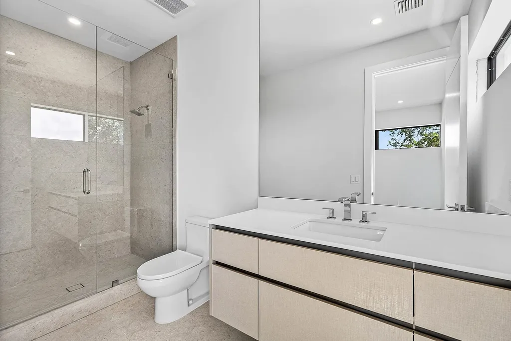 213 NE 9th Street Delray Beach FL 33444