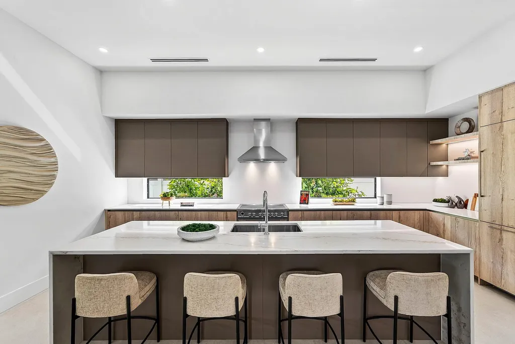 213 NE 9th Street Delray Beach FL 33444