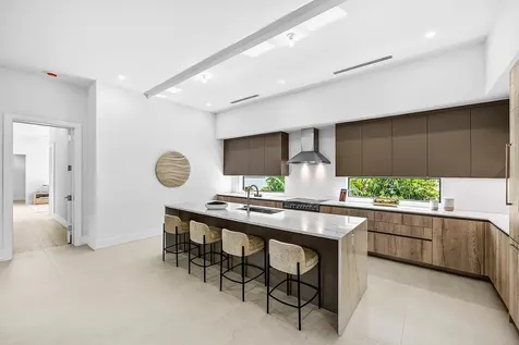 213 NE 9th Street Delray Beach FL 33444
