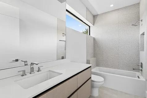 213 NE 9th Street Delray Beach FL 33444